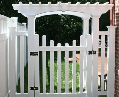 White garden gate fencing with entry way