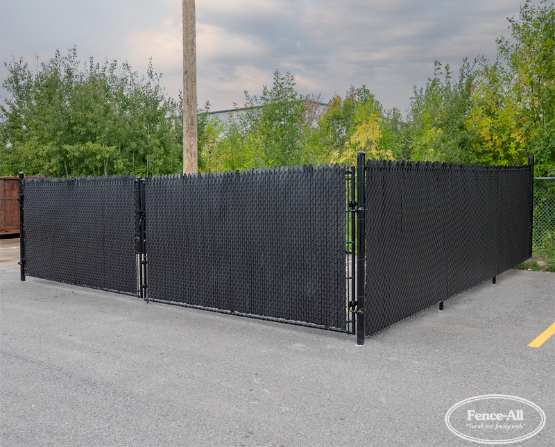 chain link garbage enclosure w/privacy slats